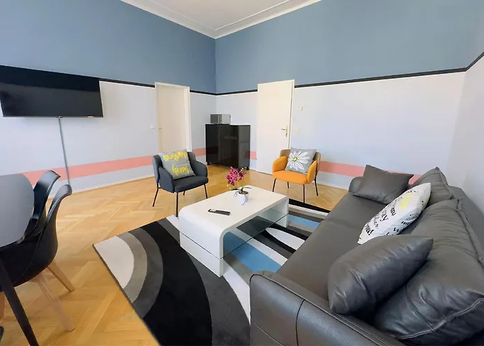 2 Bedroom For 6 Near Donaukanal & U4 U2 Metro Appartamento *