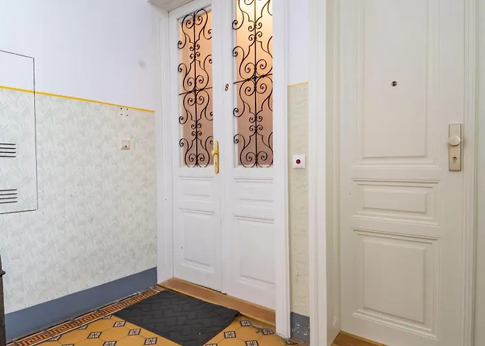 Διαμέρισμα 2 Bedroom For 6 Near Donaukanal & U4 U2 Metro *